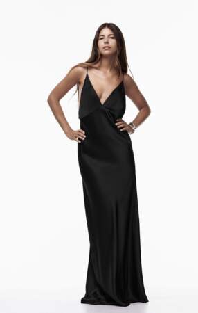 Robe longue style lingerie avec décolleté en V et bretelles fines, Zara, 99,95 €