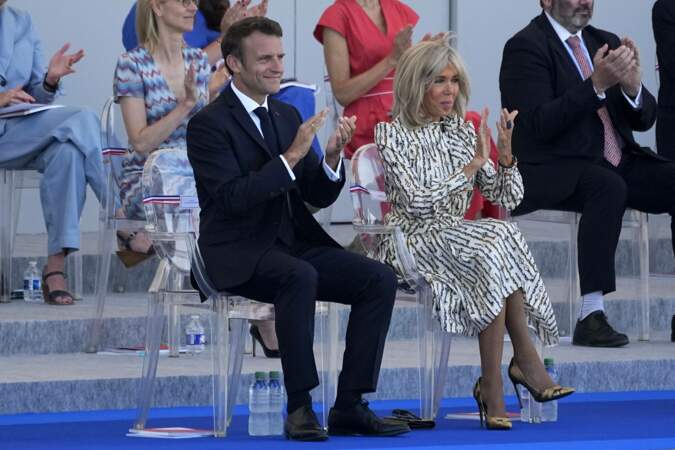Brigitte et Emmanuel Macron assistent au défilé du 14-Juillet 2022, à Paris