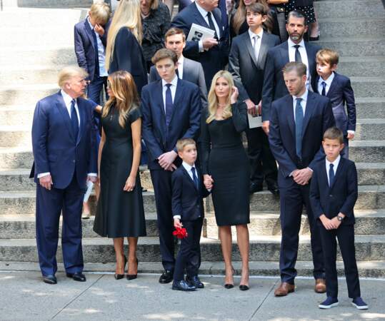 La famille Trump, dont le jeune Barron Trump, était présente aux funérailles d'Ivana Trump.