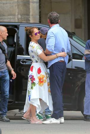 Accompagnés de certains leurs enfants respectifs, Jennifer Lopez et Ben Affleck ont opté pour le romantisme de Paris pour leur voyage de noces.