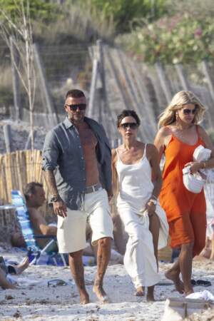 David Beckham et sa femme Victoria profitent de vacances à Saint-Tropez, le 23 juillet 2022. 