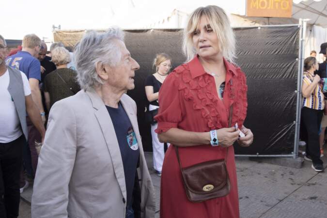 Roman Polanski et Emmanuelle Seigner apparaissent toujours aussi amoureux, lors du concert des Rolling Stones, ce samedi 23 juillet 2022. 