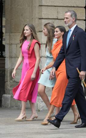 Le roi Felipe VI et la reine Letizia d'Espagne sont élégants pour assister à la cérémonie de l'offrande nationale à Saint-Jacques-de-Compostelle, le 25 juillet 2022. 