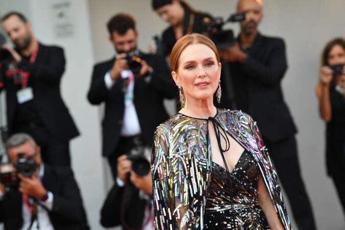 Julianne Moore - Les célébrités assistent à la soirée d'ouverture du 79 ème festival international du film de Venise. Le 31 août 2022.