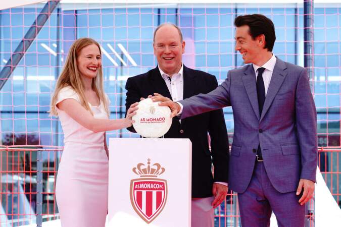 Le prince Albert II de Monaco est apparu tout sourire lors de l'inauguration du centre de performance de l'AS Monaco, à La Turbie, le 5 septembre 2022.