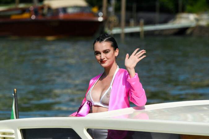 Valentina Corvino - Les célébrités arrivent au Lido pour le 79 ème festival international du film de Venise. Le 7 septembre 2022.
