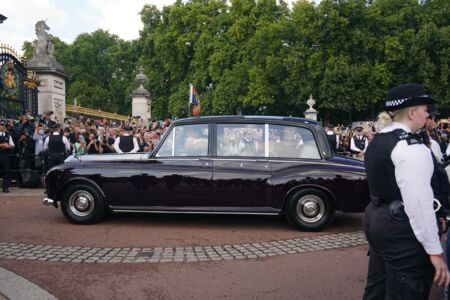 Le roi Charles III et son épouse Camilla sont arrivés à Buckingham Palace, à Londres, le 9 septembre 2022.