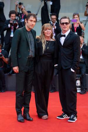 Jeremy Kleiner, Dede Gardner, Brad Pitt sur le Red Carpet du film "Blonde" lors de la 79ème édition du festival international du film de Venise, la Mostra le 8 septembre 2022.