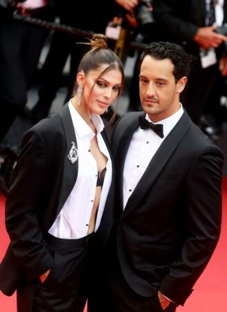 Iris Mittenaere est glamour avec un chignon très minimaliste Festival de Cannes, le 18 mai 2022. 
