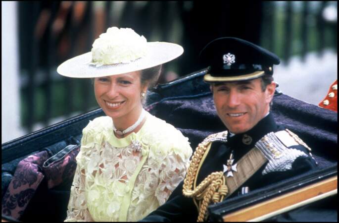 La fille unique d'Elizabeth II et du prince Philip, la princesse Anne, s'est mariée en premières noces avec Mark Philips en 1986.