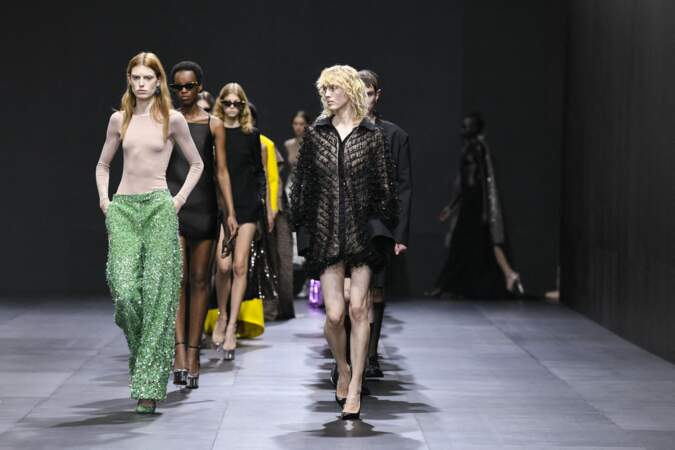 Valentino dévoile sa nouvelle collection printemps/été 2023 à la Fashion week de Paris, le 2 octobre 2022. 