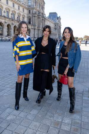 Antonela Roccuzzo et Daniella Semaan Fàbregas au défilé Louis Vuitton Collection Femme Prêt-à-porter Printemps/Eté 2023 lors de la Fashion Week de Paris, le 4 octobre 2022
