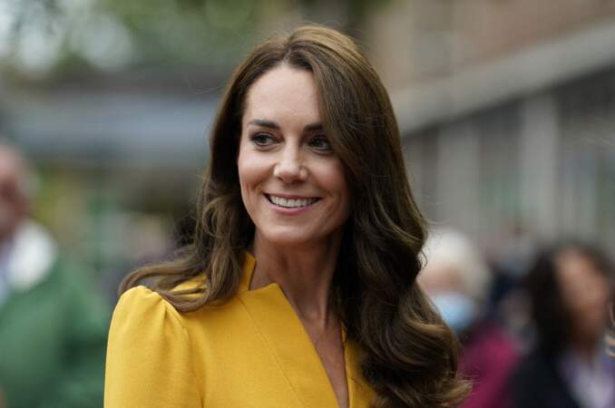 Kate Middleton est souriante lors d'une visite à la maternité du Royal Surrey County Hospital à Guildford, le 5 octobre 2022. 