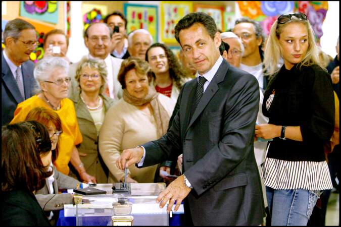 Nicolas Sarkozy à Neuilly-sur-Seine en juin 2007 lors du second tour de la présidentielle. 