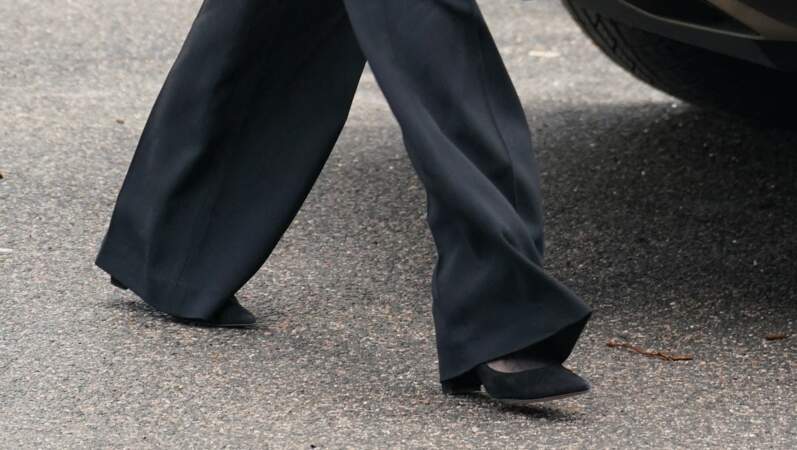 Kate Middleton recycle ses escarpins Gianvito Rossi "Piper" à Londres, le 13 octobre 2022. 