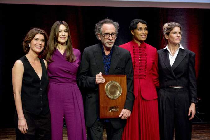 Samedi 22 octobre 2022, comme le veut la tradition, le Prix Lumière, Tim Burton, a rejoué le premier film de l'histoire du cinéma, « La Sortie des usines Lumière" 