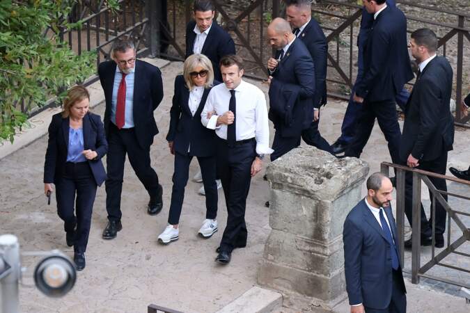 Emmanuel Macron et sa femme Brigitte sont très complices à Rome, le 24 octobre 2022. 