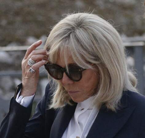 Brigitte Macron et ses lunettes de soleil Louis Vuitton, sa marque fétiche à Rome, le 24 octobre 2022. 