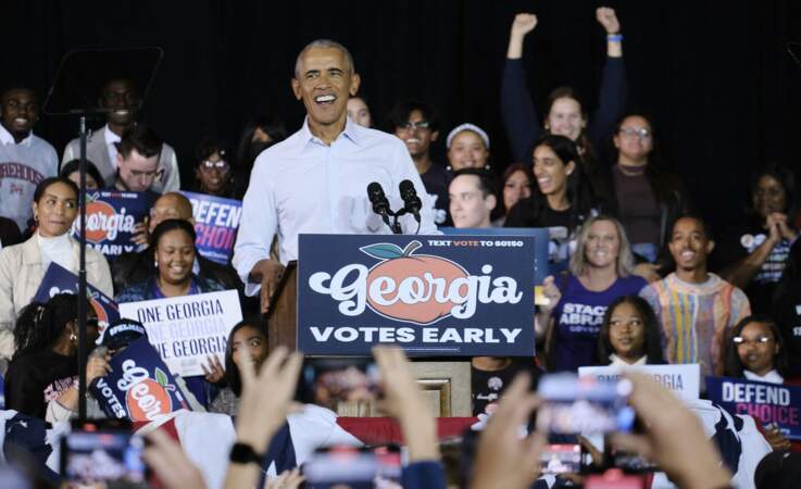 Barack Obama lors d'un rassemblement pour les candidats démocrates de Géorgie à College Park, le 28 octobre 2022