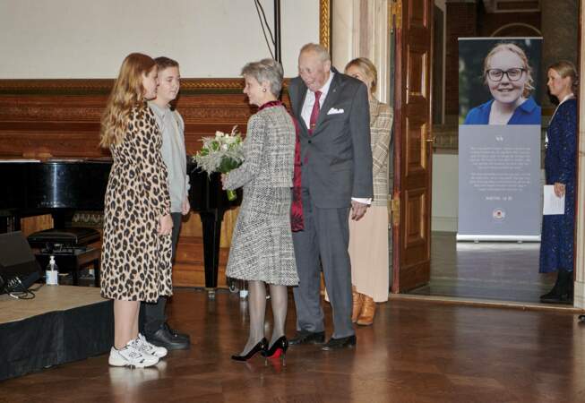 Margrethe II de Danemark lors de la présentation du timbre de Noël à l'Hôtel de Ville de Copenhague. Le 31 octobre 2022.