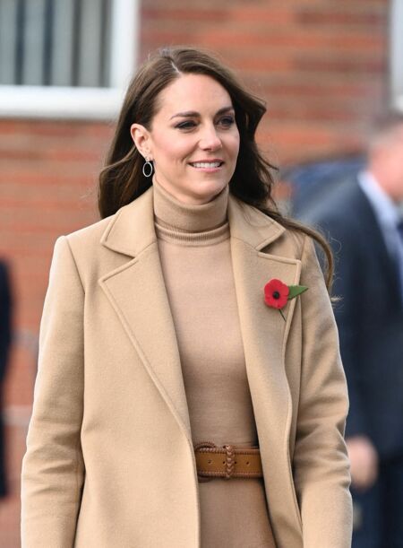 Kate Middleton, est élégante avec un total-look de couleur camel à Scarborough, le 3 novembre 2022. 