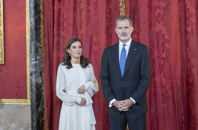 Le roi Felipe VI et la reine Letizia prêts à rencontrer leurs convives