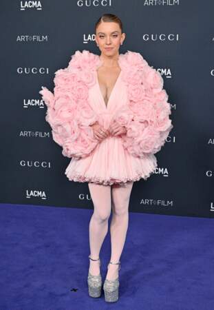 Sydney Sweeney voit la vie en rose avec une robe Giambattista Valli
à la soirée "Lacma Art" à Los Angeles, le 5 novembre 2022