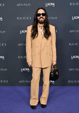 Alessandro Michele, le styliste italien et directeur artistique de Gucci et son costume abricot 
 à la soirée "Lacma Art" à Los Angeles, le 5 novembre 2022