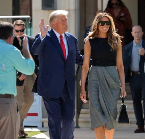 Melania Trump est ultra-élégante avec un sac à main Hermès pour aller voter à l'occasion des élections de mi-mandat aux États-Unis à West Palm Beach, le 8 novembre 2022