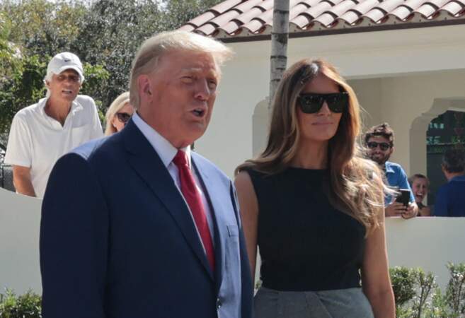 Donald et sa femme Melania Trump sont pus complices que jamais à West Palm Beach, le 8 novembre 2022