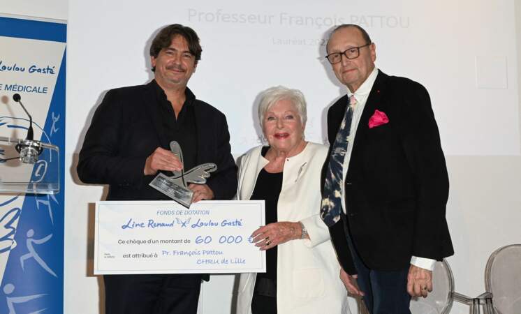 Lundi 21 novembre 2022, l’actrice et chanteuse Line Renaud a mené tambour battant la remise annuelle du prix de sa fondation Line Renaud-Loulou Gasté à un chercheur. 