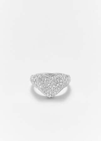 Chevalière mini cœur diamants et or blanc, Yvonne Leon, 1 650€
