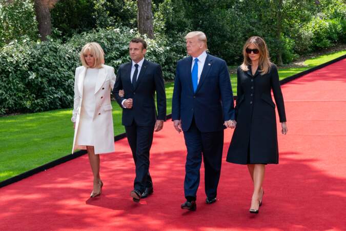 Brigitte Macron de nouveau en blanc lors des commémorations au cimetière américain pour le 75ème anniversaire du débarquement en Normandie le 6 juin 2019