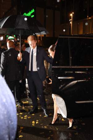 Le prince Harry et Meghan Markle sortent de l'hôtel Hilton à New York