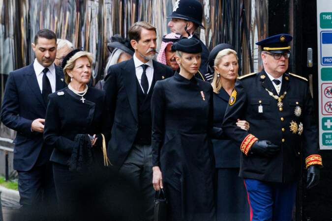 Albert de Monaco et Charlene aux funérailles d'Etat de la reine Elizabeth II le 19 septembre 2022.
