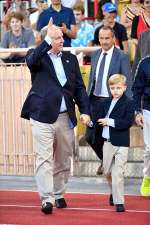 Le prince Albert de Monaco et son fils Jacques de la 29ème édition du World Stars Football Match au Stade Louis II à Monaco, le 24 mai 2022.