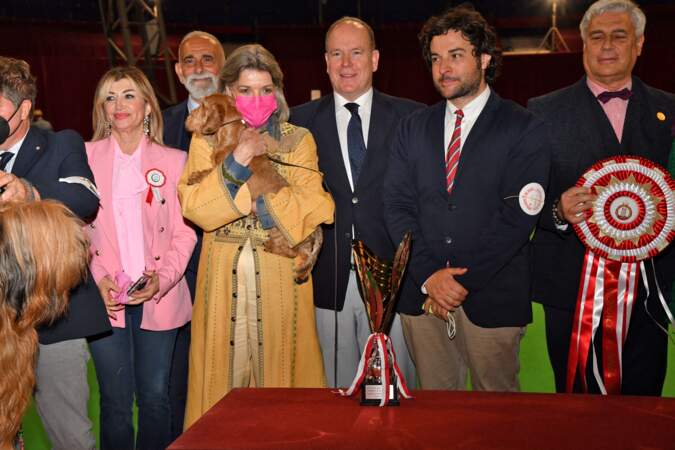 Le prince Albert de Monaco et la princesse Caroline de Hanovre lors de la remise des prix de l'exposition canine internationale de Monaco.