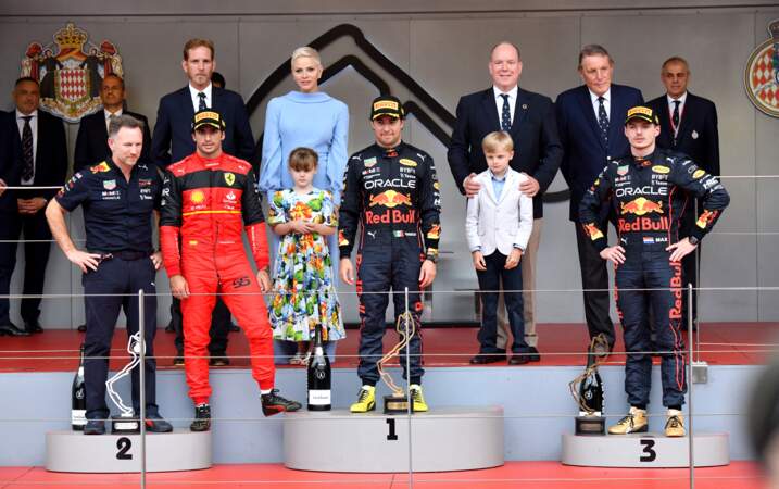 Albert de Monaco, sa femme Charlene et leurs jumeaux au podium du Grand Prix F1 de Monaco le 29 mai 2022.