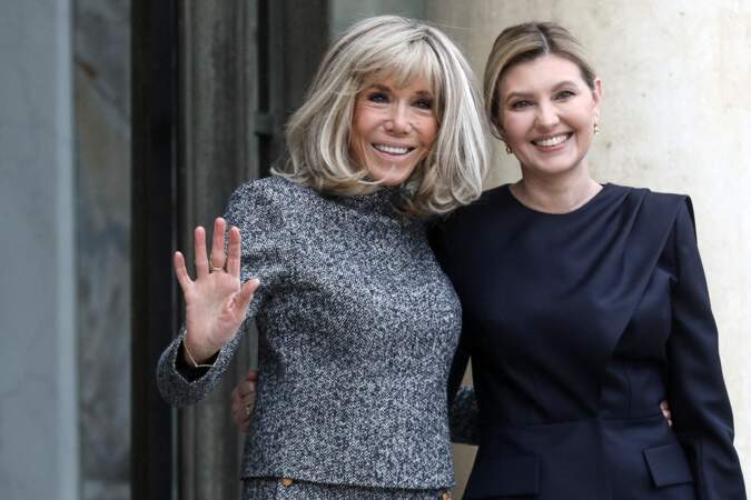 Brigitte Macron a reçu la première dame de l'Ukraine Olena Zelenska au palais de l'Elysée, le 12 décembre 2022