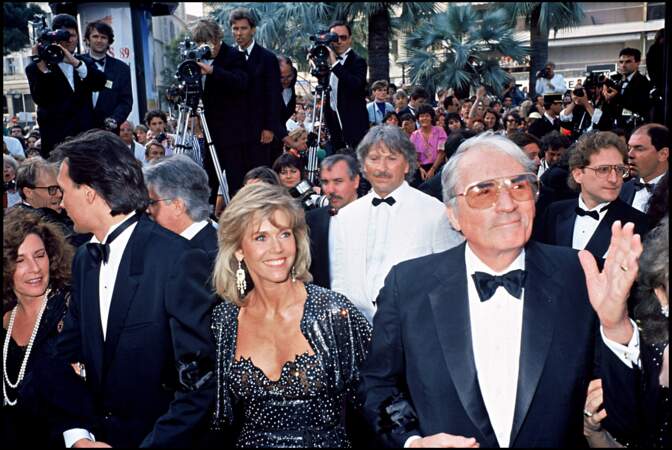 Jane Fonda avec Gregory Peck et son épouse véronique au Festival de Cannes en 1989 pour 'Old Gringo'
