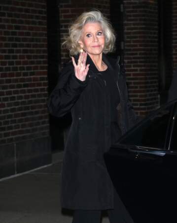 Jane Fonda à la sortie des studios de l'émission 'The Late Show with Stephen Colbert' à New York en janvier 2020