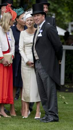 Peter Phillips et sa nouvelle compagne Lindsay Wallace, lors du cinquième et dernier jour de la Royal Ascot 2022, à l'hippodrome d'Ascot, au Royaume-Uni, le 18 juin 2022.