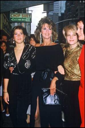 Jane Fonda avec sa fille Vanessa Vadim et sa nièce Bridget Fonda en 1985