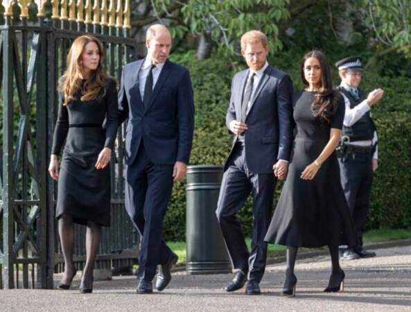 Kate, William, Harry et Meghan réunis au château de Windsor pour un hommage à la reine Elisabeth II, le 10 septembre 2022