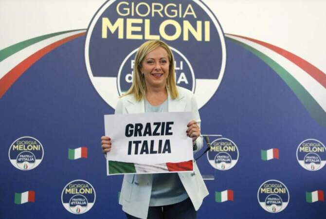 Giorgia Meloni, figure de l'extrême droite italienne, en tête des élections législatives, le 25 septembre 2022