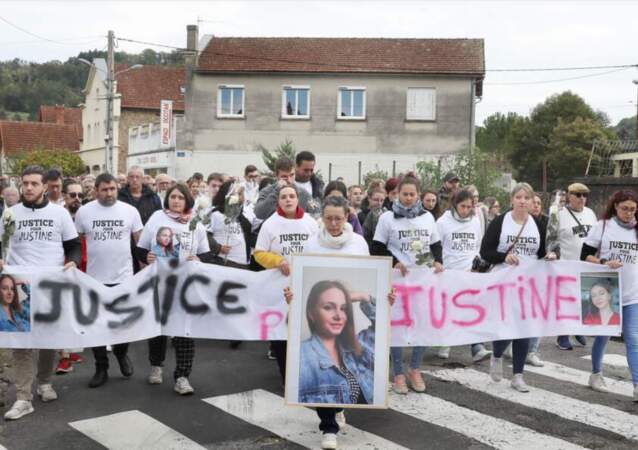 Marche blanche pour Justine Vayrac, à Saint-Céré, le 6 novembre 2022
