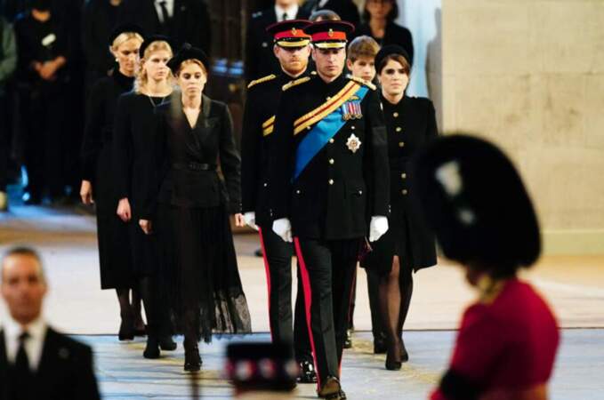 Les princes William et Harry réunis pour veiller sur le cercueil de la reine Elizabeth II, 17 septembre 2022