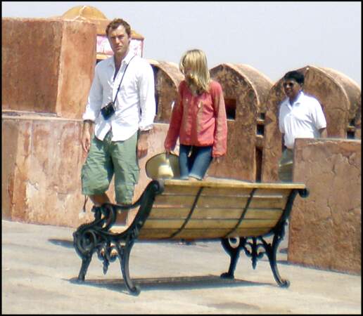 Jude Law et Kim Hersov en vacances en Inde 