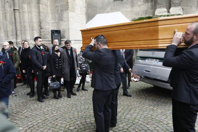 Lors des obsèques de sa mère Linda de Suza, João Lança a pu compter sur le soutien de ses proches, ce vendredi 6 janvier 2023