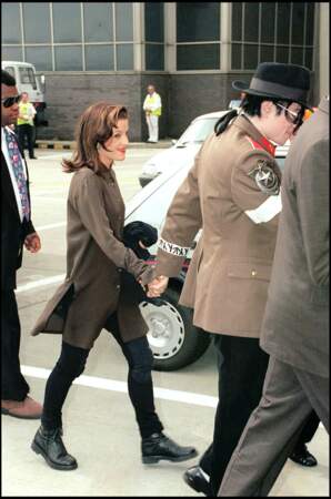 Lisa Marie Presley et Michael Jackson à Londres en 1994.